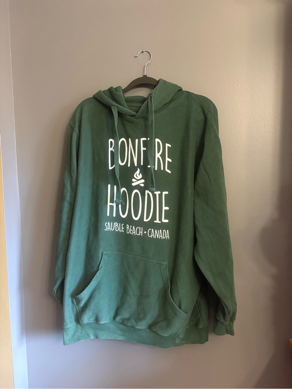 Bonfire Hoodie Sauble Beach Canada - Green Pullover Hoodie